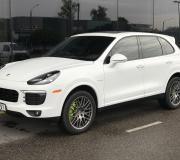 2017 PORSCHE CAYENNE HYBRID  EUR54.900